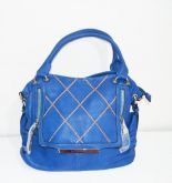Azul C.